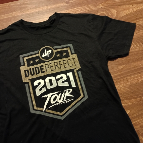DUDE PERFECT TOUR T-SHIRT - Medium // 2021 Live Show Concert Tee Shirt - Picture 2 of 9